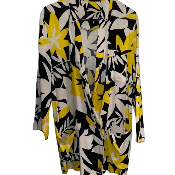 cream with yellow and black print linen blend , oversized statement blazer - Picture 3 of 10